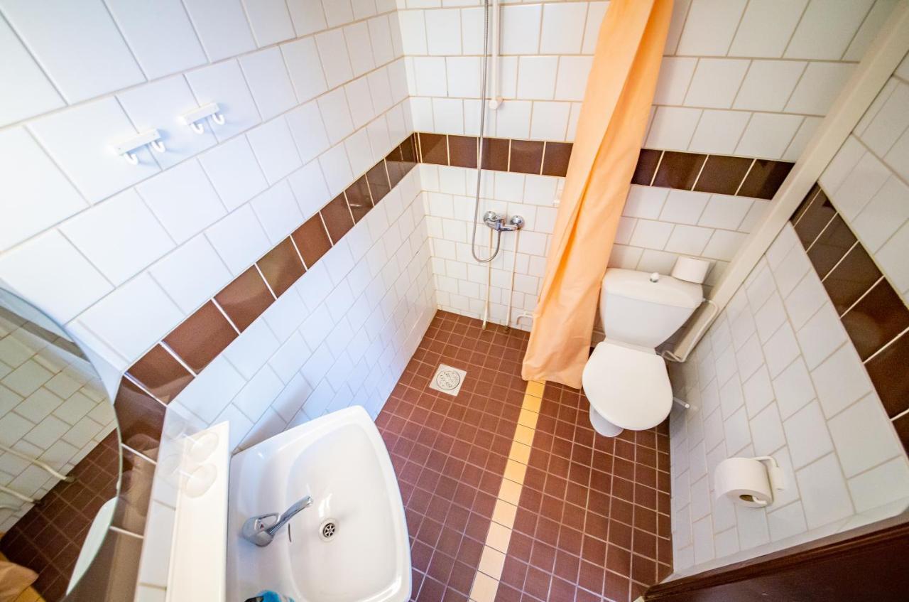 Hotel Liilia Kaina Екстер'єр фото